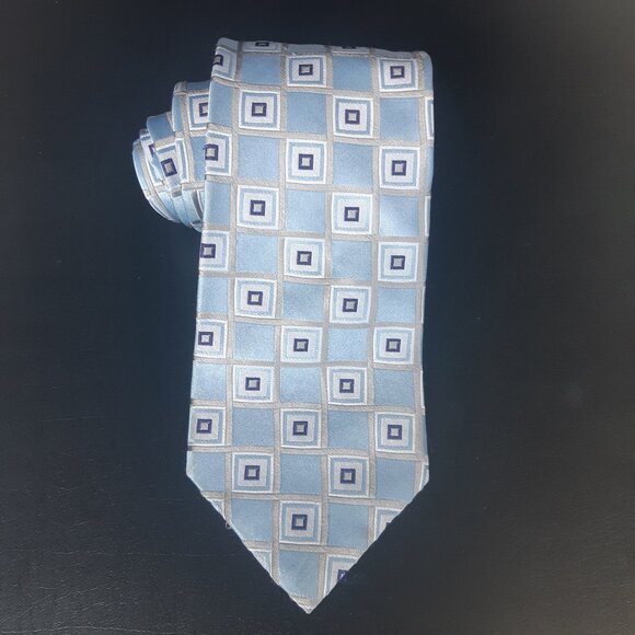 City of London Light Blue w/ Square Pattern 100% Silk Necktie - Picture 2 of 10